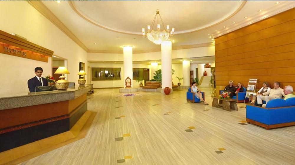 Sangam Hotel, Thanjavur Ngoại thất bức ảnh