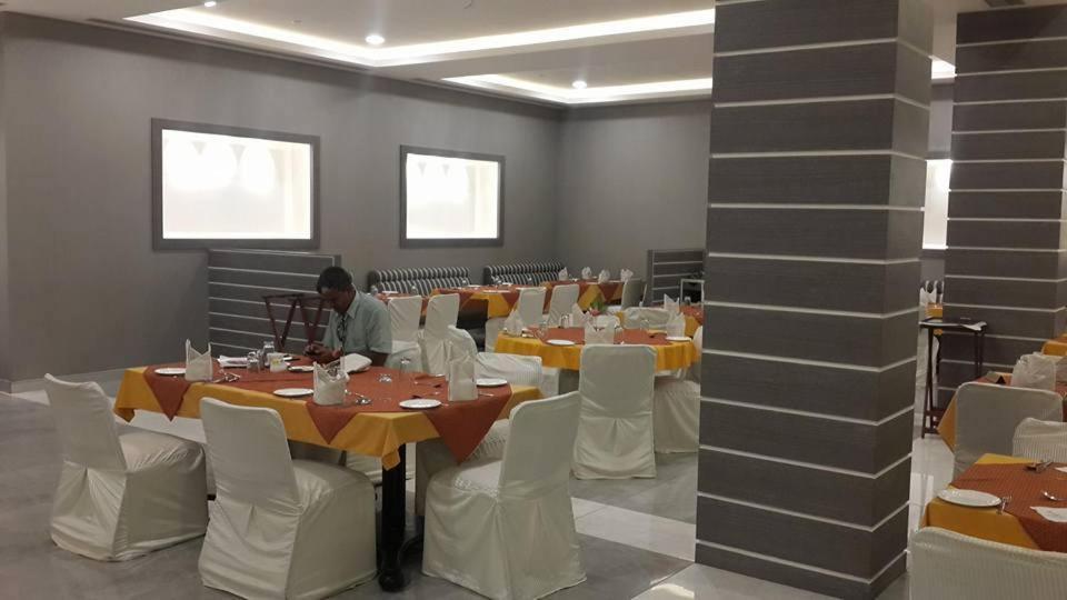 Sangam Hotel, Thanjavur Ngoại thất bức ảnh